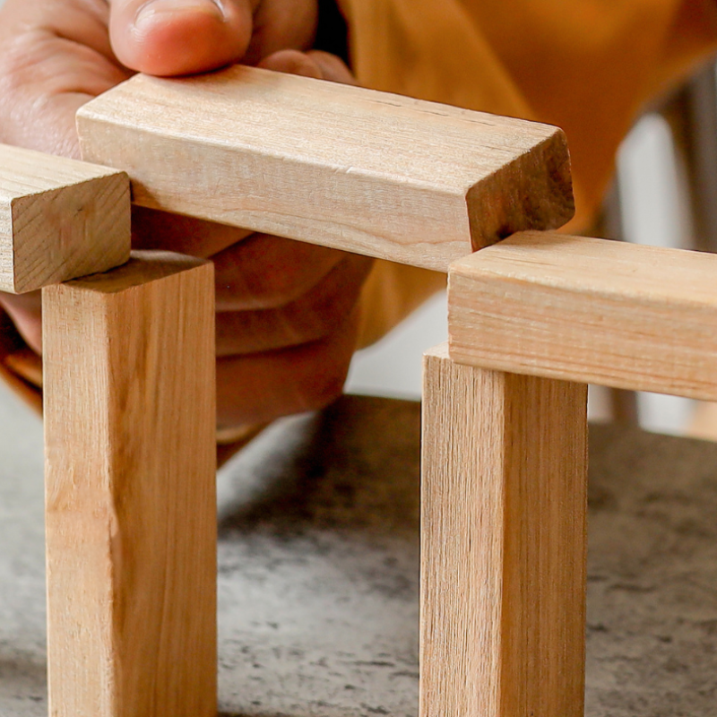 Colocar bloques de madera